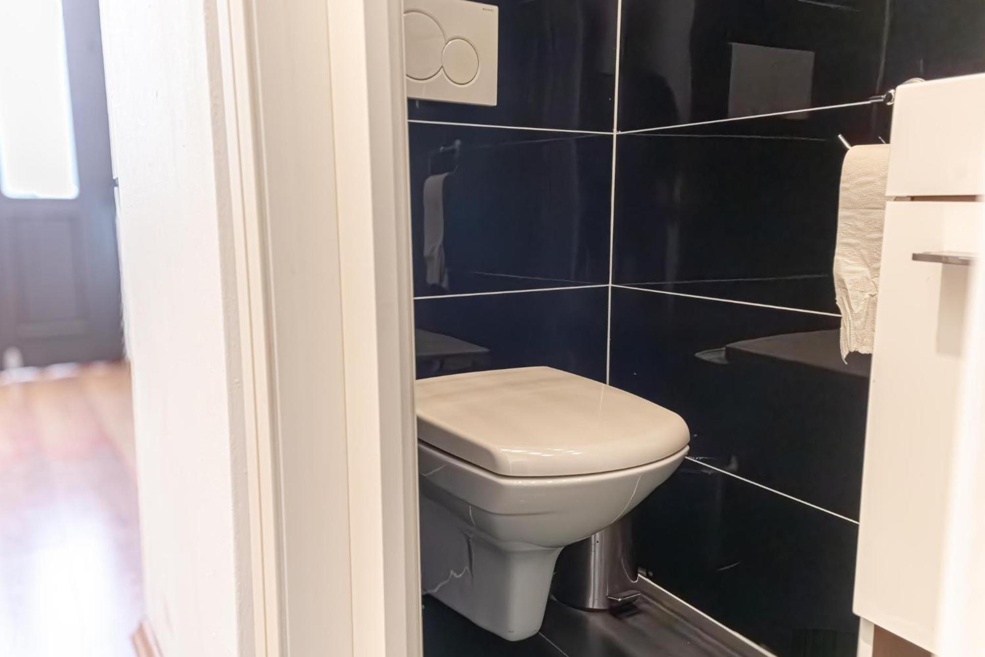 Modern 1Br Apart- Suitable For Longstays เวียนนา ภายนอก รูปภาพ