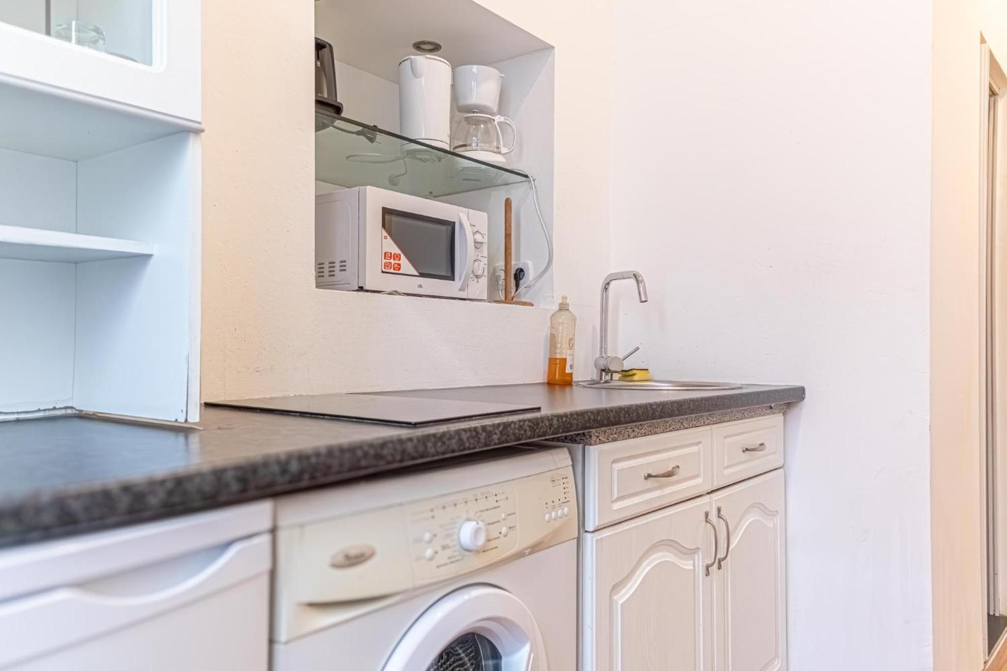 Modern 1Br Apart- Suitable For Longstays เวียนนา ภายนอก รูปภาพ